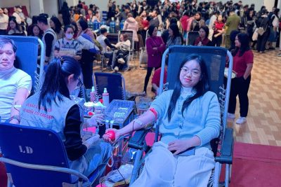 Trường Mầm non Đông Thành tham gia Ngày hội hiến máu tình nguyện “Giọt hồng yêu thương” năm 2025